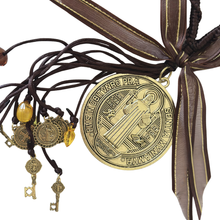 Load image into Gallery viewer, St. Benedict Detente Medal... Detente de San Benito