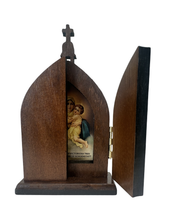 Load image into Gallery viewer, Mother Thrice Admirable of Schoenstatt Wooden Shrine with Doors