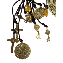 Load image into Gallery viewer, St. Benedict Detente Medal... Detente  de San Benito
