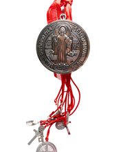 Load image into Gallery viewer, St. Benedict Detente Medal... Detente  de San Benito

